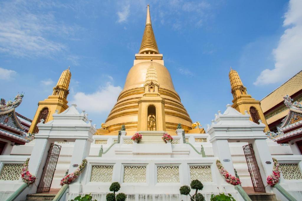 Resort Bangphlat Bangkok Esterno foto